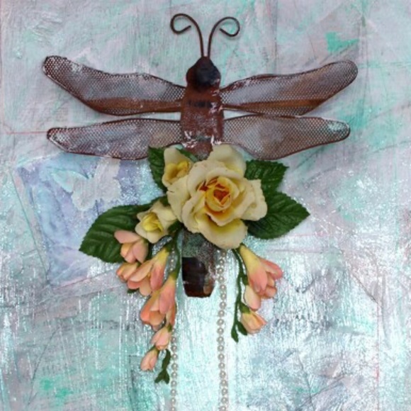 Framed Dragonfly art, mixed media, Vintage Flowers, Pearls, French romantic - Picture 12 of 12